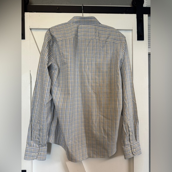 Men’s Untuck it button down - Picture 4 of 4